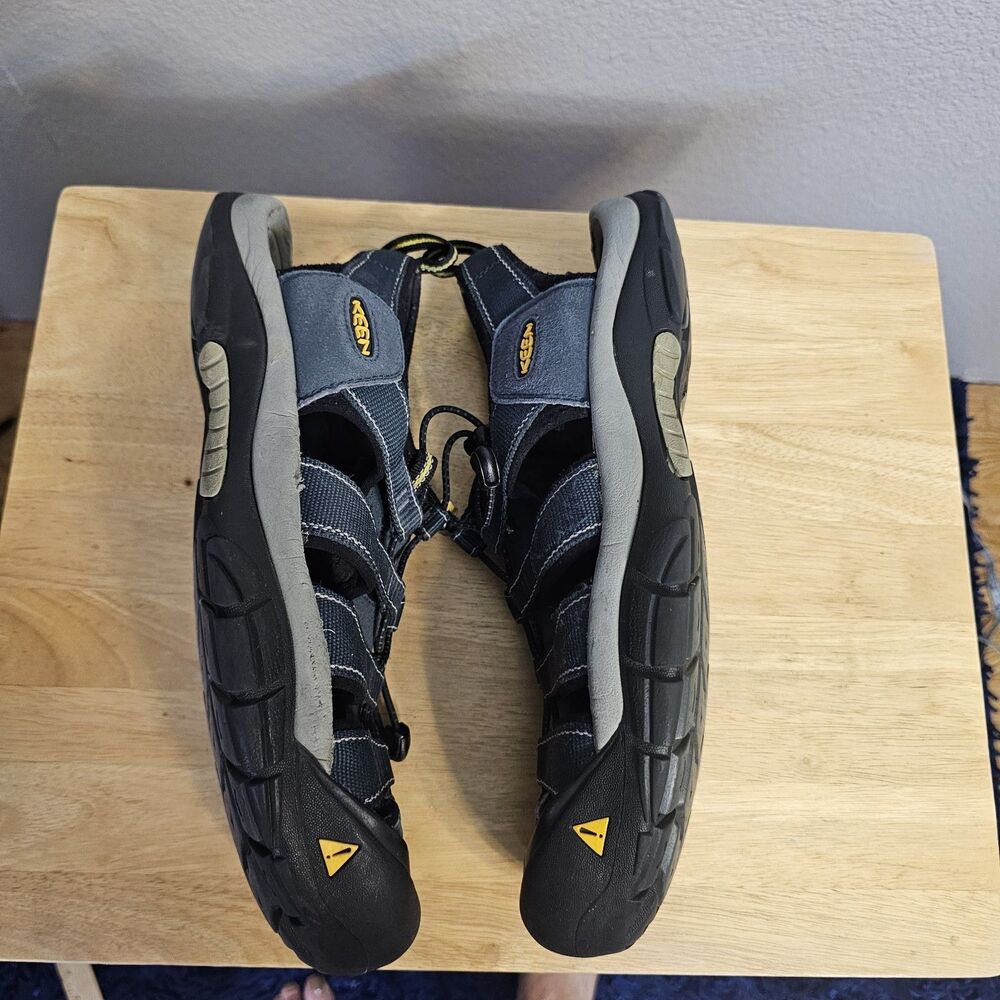 Keen Newport H2 Sandals Mens Size 13 Black Waterproof Outdoor Hiking Fishing S24 - Picture 3 of 8